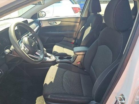Used 2023 Kia Forte LXS FWD image 6