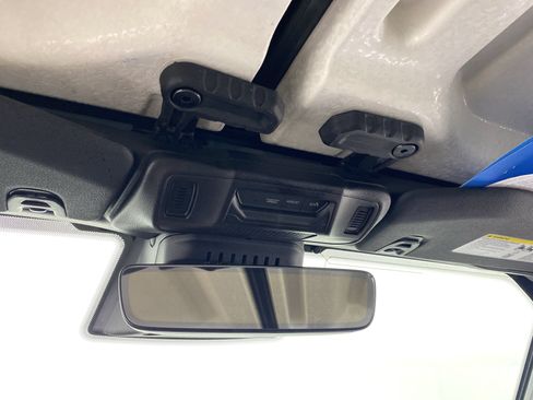 Used 2025 Jeep Wrangler Unlimited Sahara AWD/4WD image 28