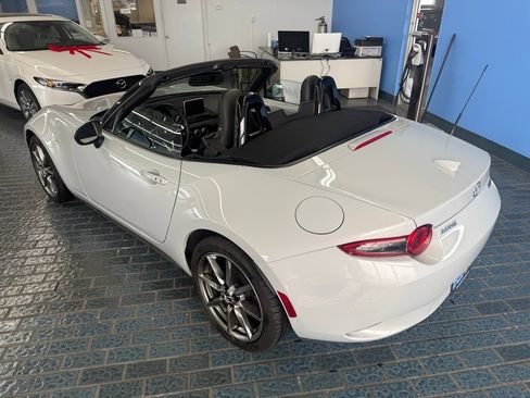 Used 2016 MAZDA MX-5 Miata Grand Touring image 12