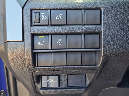 Used 2025 Toyota Tacoma TRD Sport AWD/4WD image 27