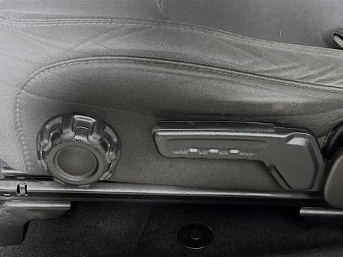 Used 2020 Jeep Gladiator Sport w/ Quick Order Package 24S image 16