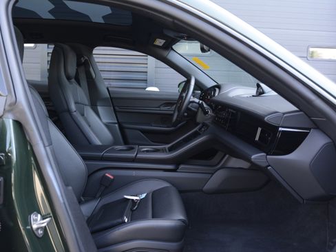 Certified 2025 Porsche Taycan 4 Cross Turismo AWD/4WD image 24