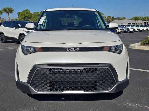 New 2025 Kia Soul LX image 3
