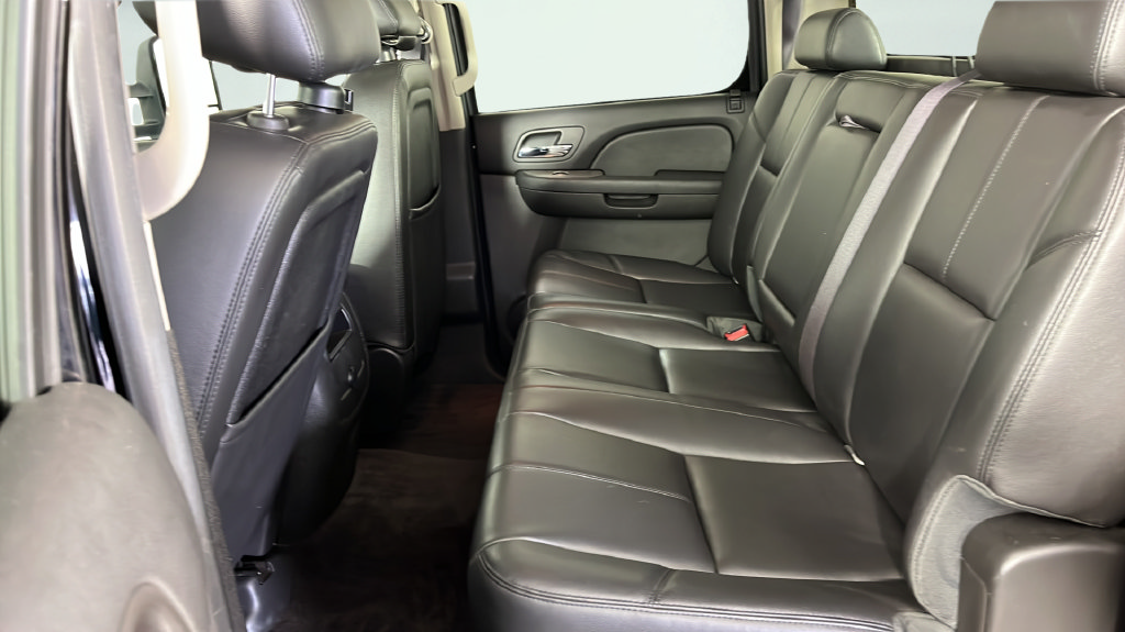 Used 2013 Chevrolet Silverado 2500 LTZ AWD/4WD image 16
