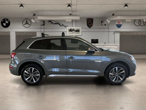 Used 2023 Audi Q5 2.0T Premium w/ Convenience Package AWD/4WD image 7