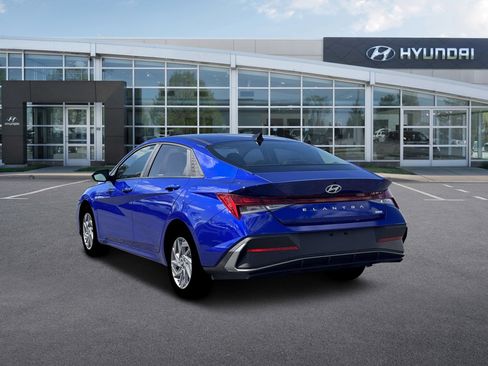 New 2026 Hyundai Elantra Hybrid FWD image 5