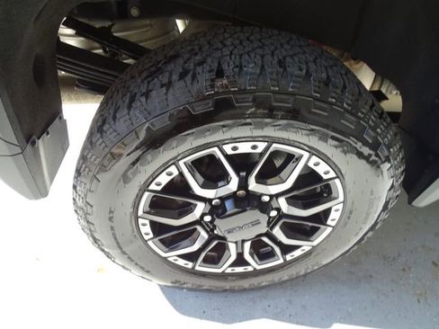 Certified 2023 GMC Sierra 3500 AT4 image 28