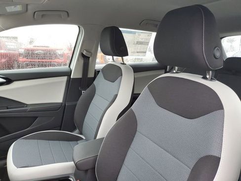 New 2026 Volkswagen Taos S image 10