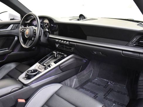 Used 2022 Porsche 911 Carrera w/ Premium Package RWD image 14