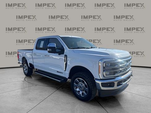 Used 2023 Ford F250 Lariat w/ Chrome Package image 7