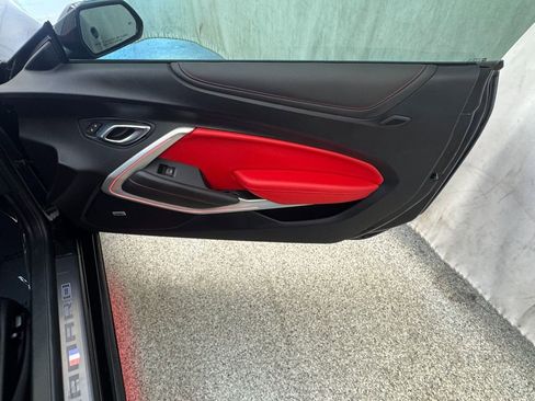 Used 2021 Chevrolet Camaro SS image 21