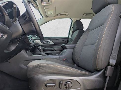 Used 2020 Chevrolet Traverse LT FWD image 15