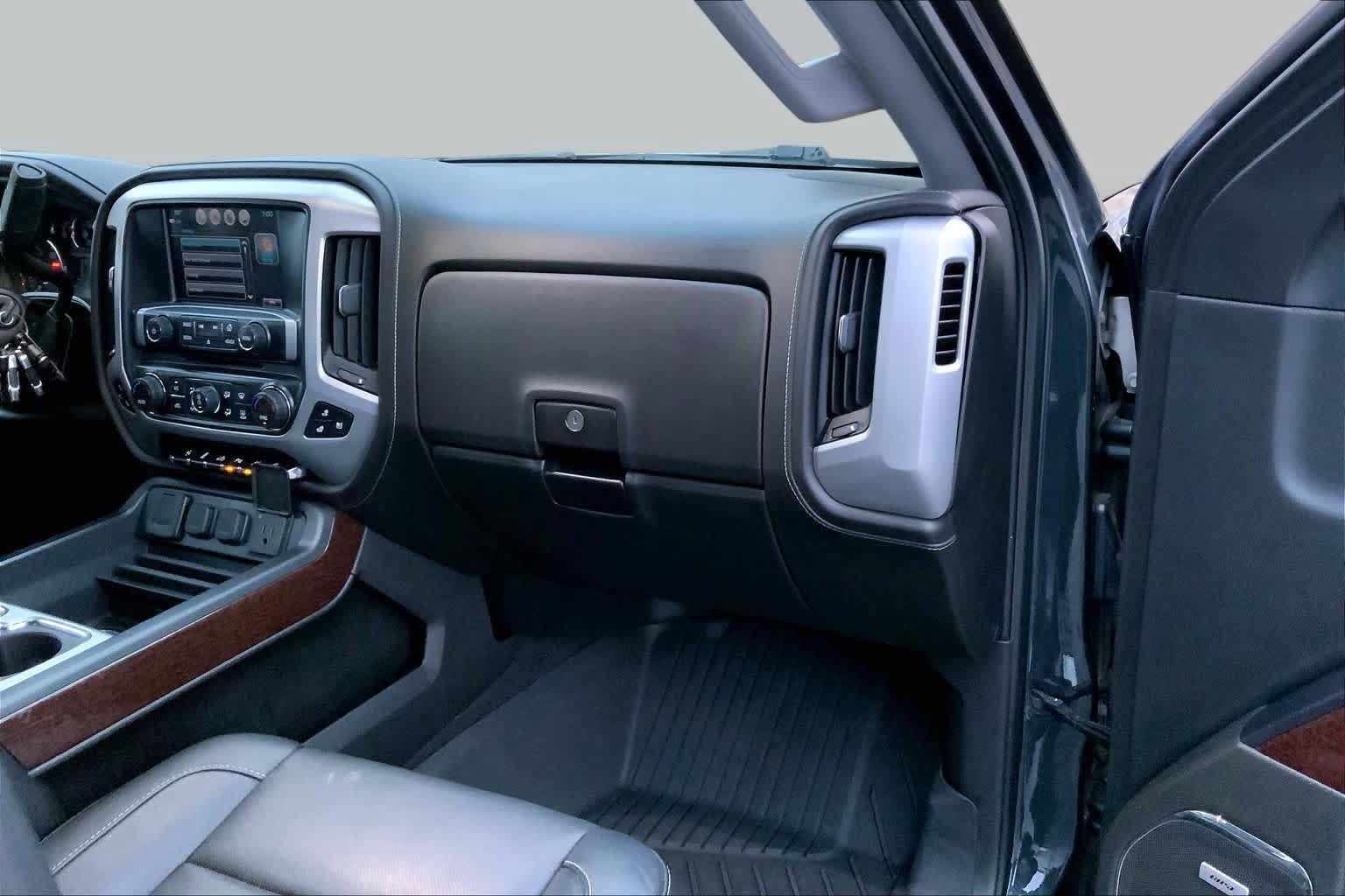 Used 2018 GMC Sierra 1500 SLT AWD/4WD image 18
