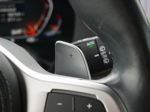 Used 2019 BMW X5 xDrive50i w/ M Sport Package image 20