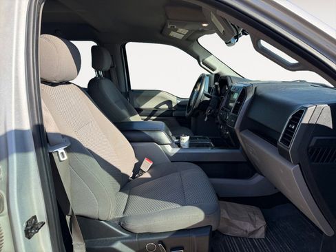 Used 2018 Ford F150 XLT w/ Equipment Group 302A Luxury image 15