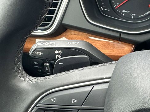 Used 2023 Audi Q5 2.0T Premium w/ Convenience Package image 26