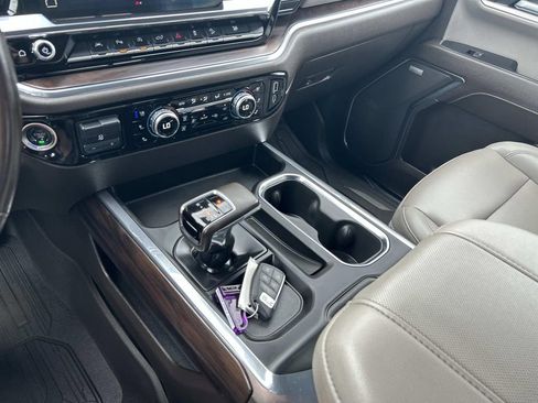 Used 2023 GMC Sierra 1500 SLT w/ SLT Premium Plus Package image 33