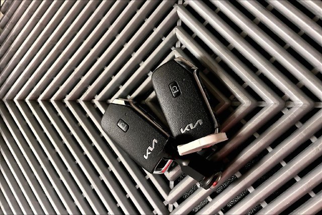 Used 2024 Kia Sportage EX FWD image 10