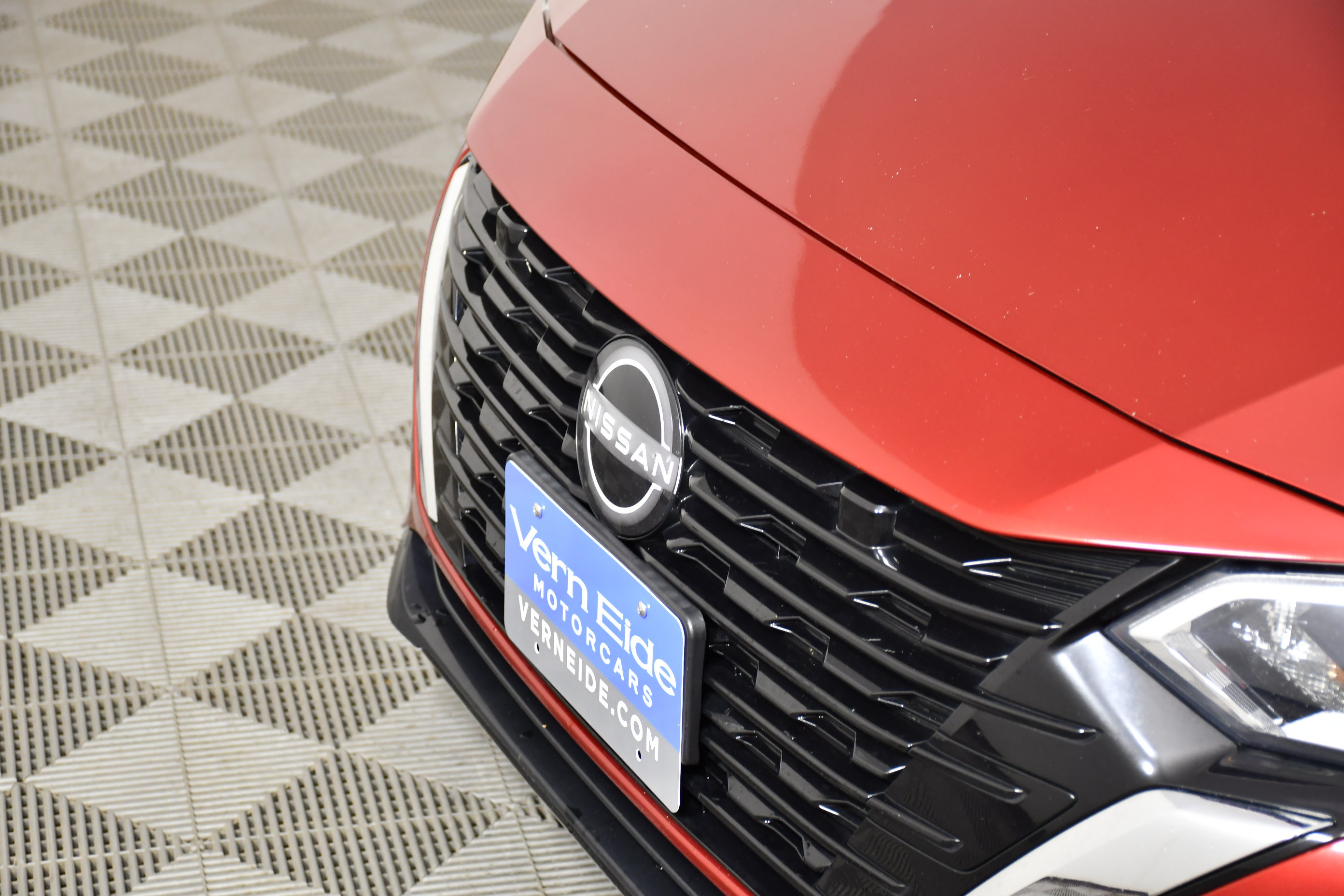 Used 2024 Nissan Sentra SV FWD image 11