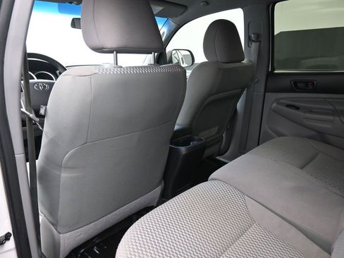 Used 2013 Toyota Tacoma PreRunner image 12