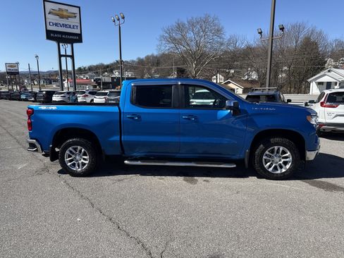 Used 2023 Chevrolet Silverado 1500 LT image 2