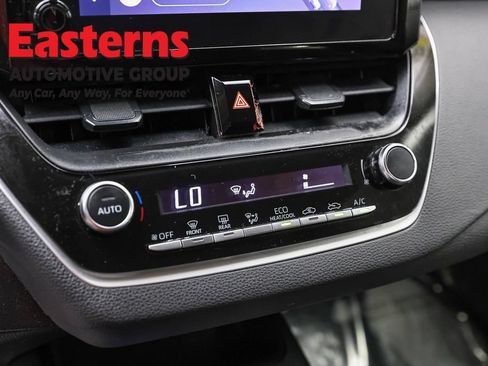 Used 2023 Toyota Corolla LE FWD image 19