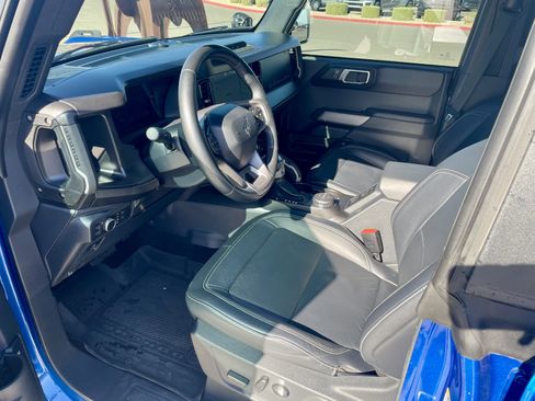 Used 2021 Ford Bronco First Edition image 10