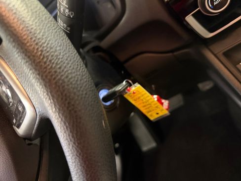 Used 2020 Honda CR-V LX image 24