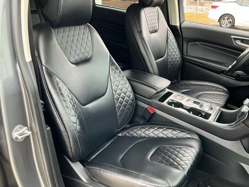 Used 2024 Ford Edge Titanium AWD/4WD image 9