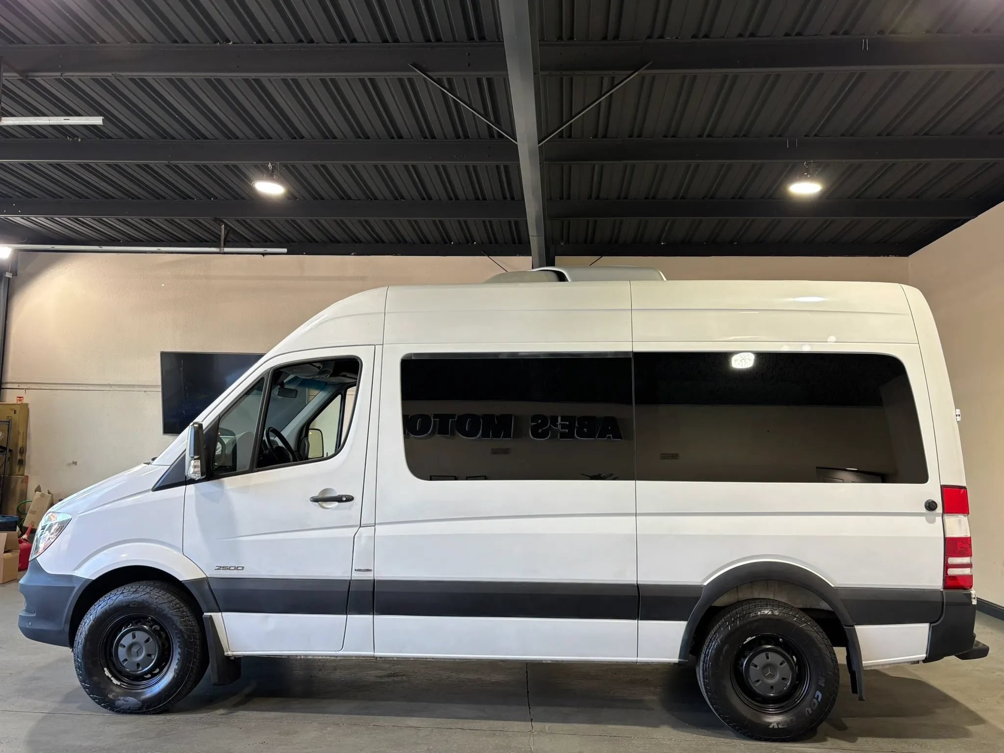 Used 2016 Mercedes-Benz Sprinter 2500 image 5