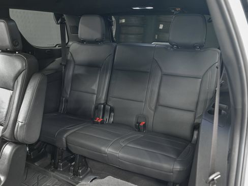Used 2023 Chevrolet Tahoe Z71 w/ Luxury Package AWD/4WD image 29