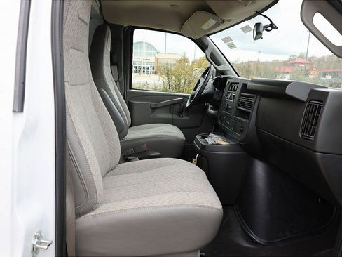 New 2025 Chevrolet Express 3500 w/ Power Convenience Package image 41