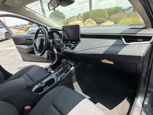 Used 2023 Toyota Corolla LE FWD image 17