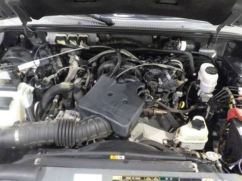 Used 2011 Ford Ranger XLT w/ Bright Trim Group image 10