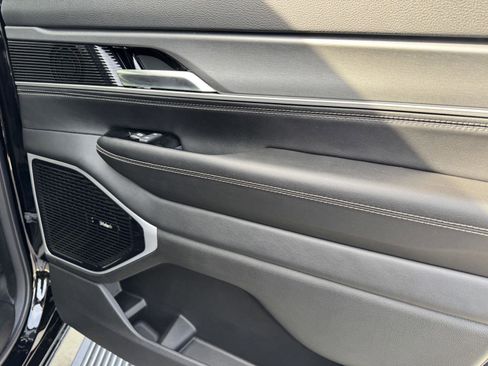 New 2026 Jeep Grand Wagoneer Limited AWD/4WD image 11