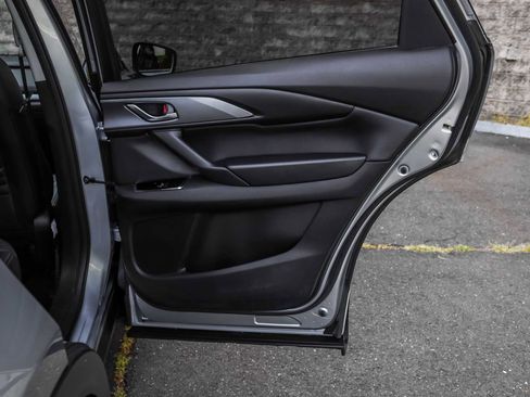 Used 2023 MAZDA CX-9 Touring Plus image 16