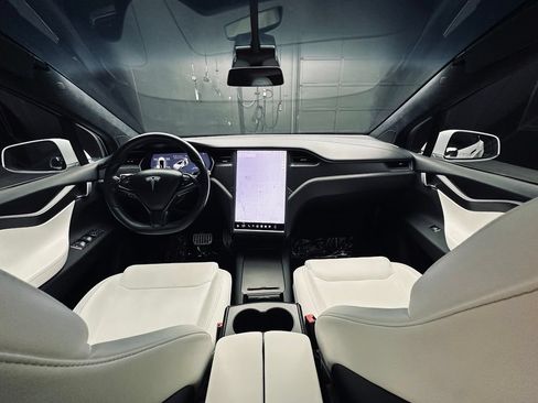 Used 2020 Tesla Model X Performance AWD/4WD image 27