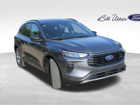 New 2026 Ford Escape ST-Line w/ Cold Weather Package image 2