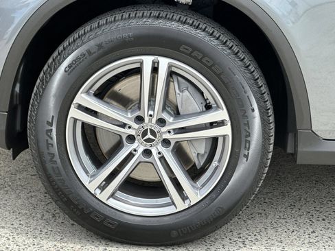 Certified 2022 Mercedes-Benz GLC 300 w/ Premium Package Lite image 39