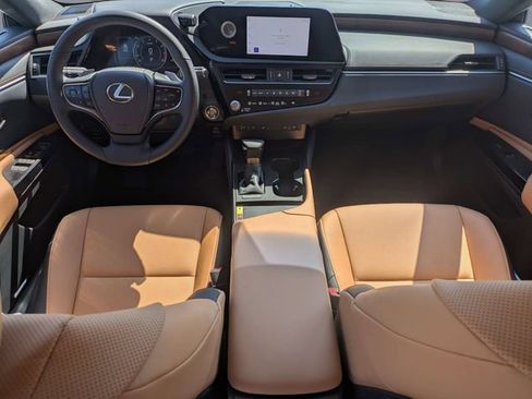 Used 2025 Lexus ES 350 w/ Premium Package FWD image 14