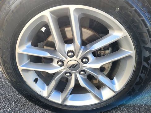 Used 2024 Dodge Durango GT AWD/4WD image 13