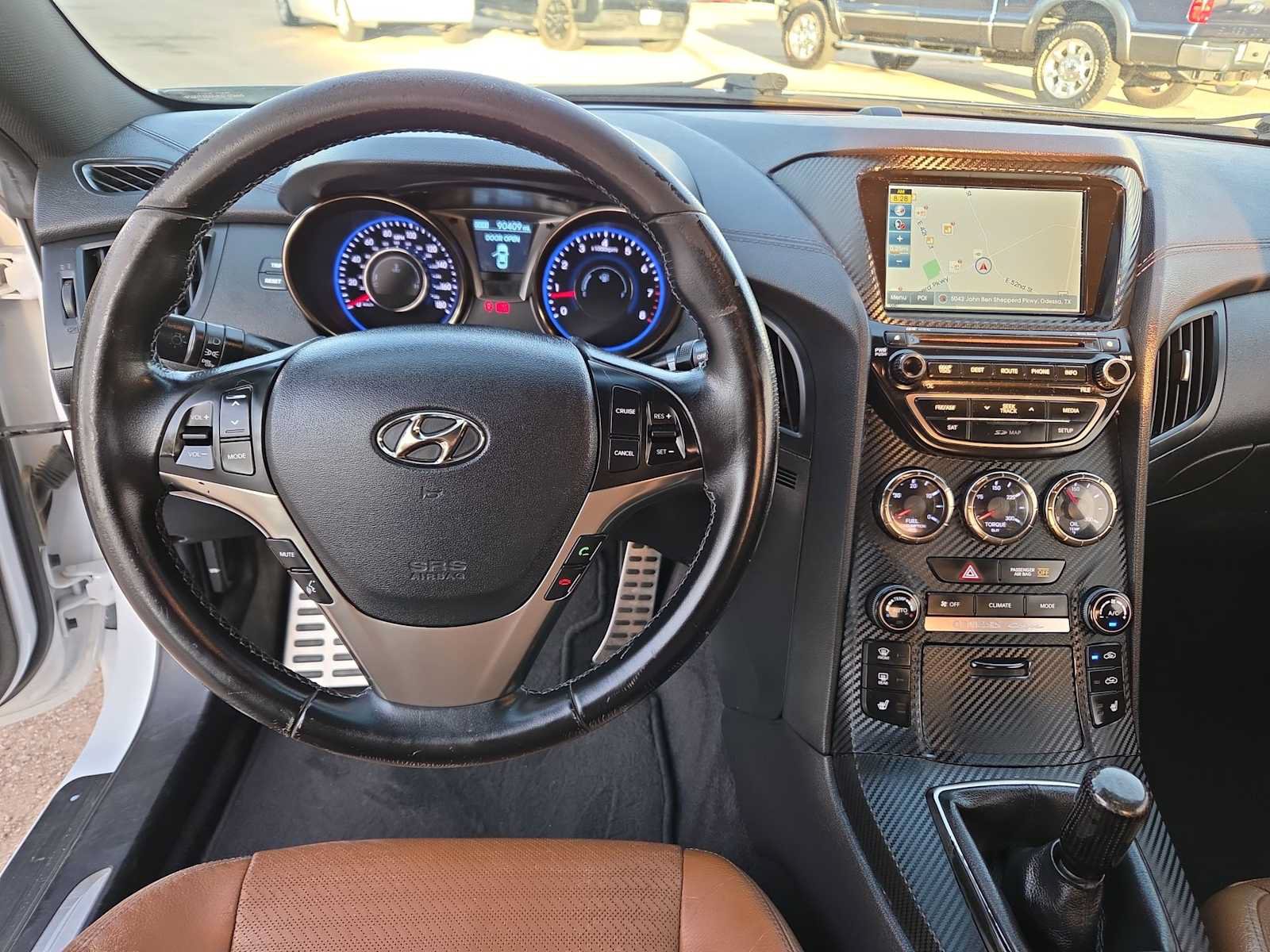 Used 2015 Hyundai Genesis 3.8 RWD image 14
