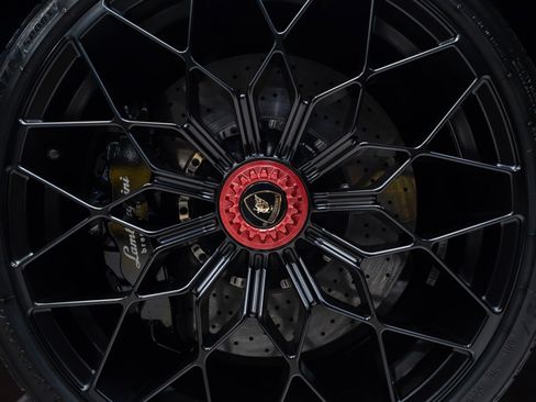 Used 2023 Lamborghini Huracan STO RWD image 51