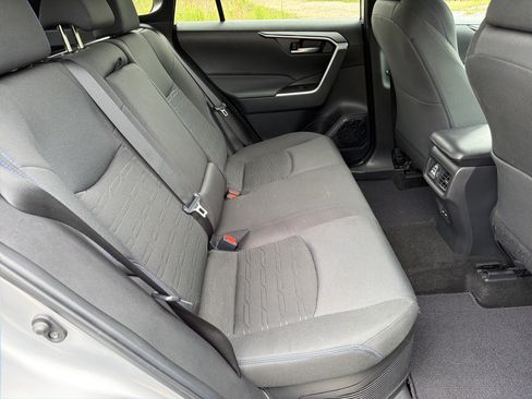 Used 2024 Toyota RAV4 SE AWD/4WD image 15