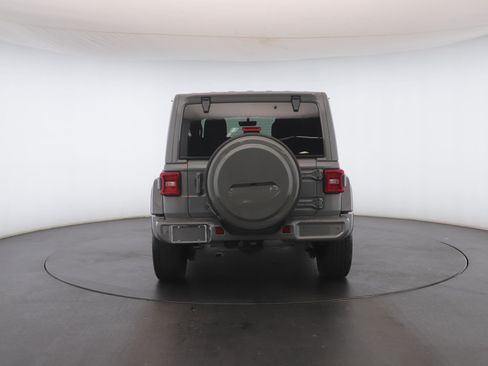 Used 2022 Jeep Wrangler Unlimited Sahara AWD/4WD image 21