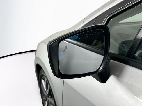 Used 2023 Nissan Versa SV image 16