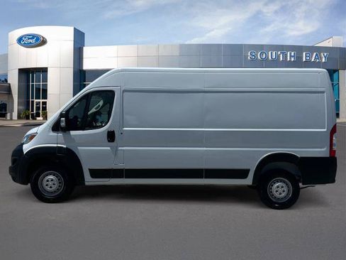 Used 2025 RAM ProMaster 3500 w/ Convenience Group FWD image 2