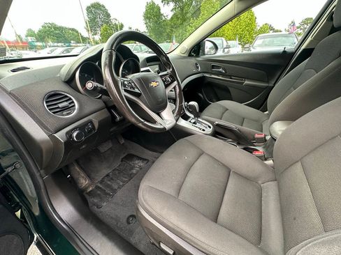 Used 2014 Chevrolet Cruze LT FWD image 15