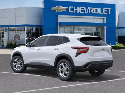 New 2026 Chevrolet Trax LS image 3