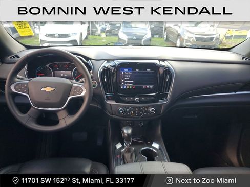 Used 2022 Chevrolet Traverse LT image 12